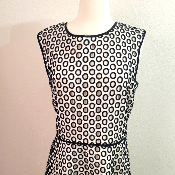 J.CREW Woman's Black & White Eyelet Dress size 10T - Picture 2 of 15